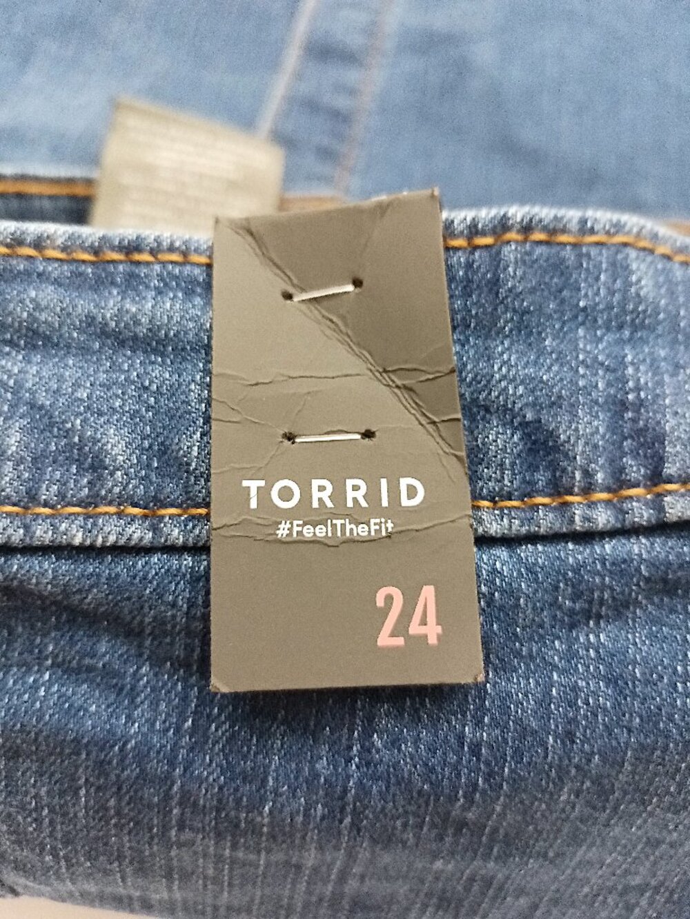 TORRID Mid-Rise Vintage Stretch Denim Skort. Plus Size 24 - Picture 13 of 15